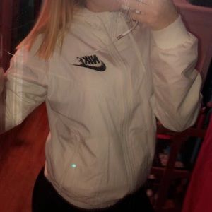 windbreaker